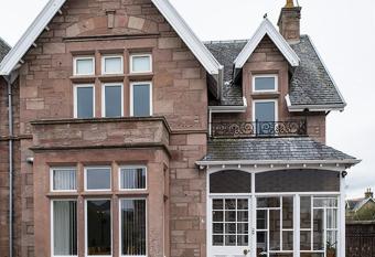 Eastdene Guest House allows 18 year olds to book a room