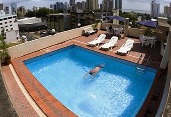 Hotel Montreal allows 18 year olds to book a room