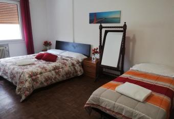 Venice Holiday has Balcony rooms