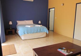 Chalets on Stoneville has rooms with a private hot tub