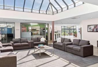 ibis Styles Canberra Eagle Hawk allows 18 year olds to book a room