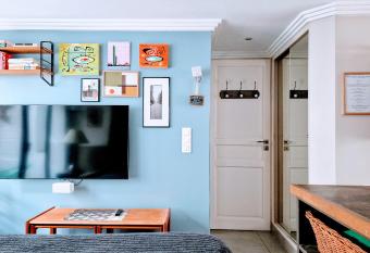 Square Studio has Balcony rooms