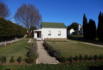 The Chapel Deloraine has Balcony rooms