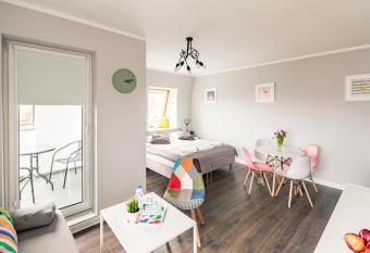 Apartamenty Stare Zoo allows 18 year olds to book a room