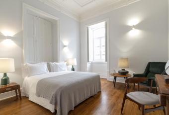 AQ 188 Guest House has Balcony rooms