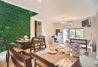 Hotel Posada XR allows 18 year olds to book a room