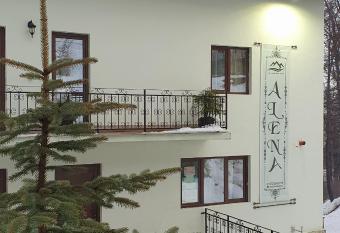 Cabana Alena has Balcony rooms