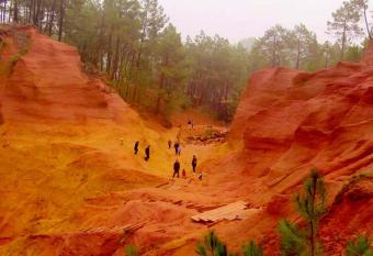 La goutte d or allows 18 year olds to book a room