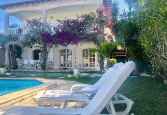 Villa Saint Tropez allows 18 year olds to book a room