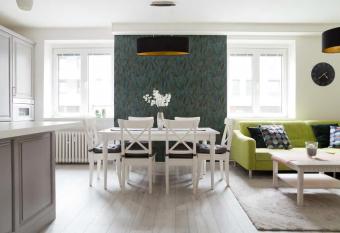 CASA VERDE Apartment allows 18 year olds to book a room