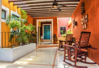 Casa Tia Micha allows 18 year olds to book a room