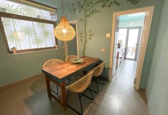 Ritual Sevilla Suites - Malaver 23 allows 18 year olds to book a room