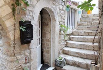 Phaedra Apartment has Balcony rooms