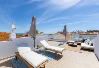 Indigo Guest House allows 18 year olds to book a room