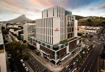StayEasy Cape Town City Bowl allows 18 year olds to book a room