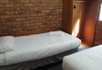 BIG4 Tasman Holiday Parks - Warrnambool allows 18 year olds to book a room