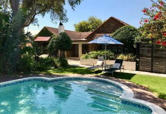 Gardenview Guest House allows 18 year olds to book a room