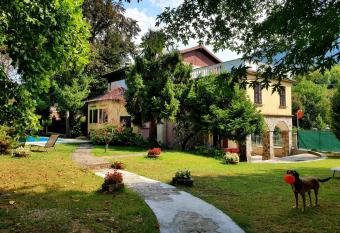 Villa Cesarina, Vallio Terme , Salo    has Smoking/Balcony rooms