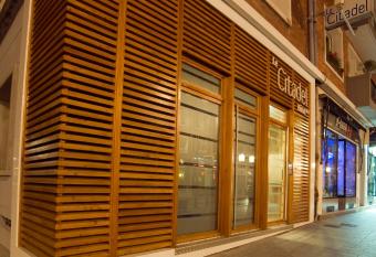 Citadel H  tel allows 18 year olds to book a room