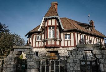 Chambres d h  tes Apakabar Homestay - parking priv  , Netflix, ambiance balinaise, borne de recharge has Balcony rooms