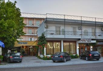 Olympic Torch has Balcony rooms