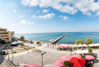 Luxury Plateia Rooms has Balcony rooms