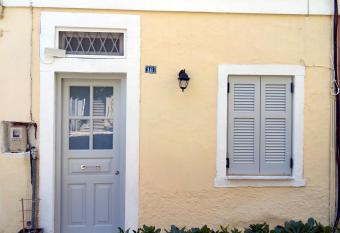 DOWNTOWN Mavili s Studio allows 18 year olds to book a room