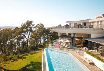 Bannisters Port Stephens allows 18 year olds to book a room