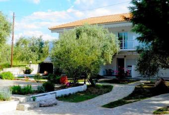 Asterias Studios has Balcony rooms