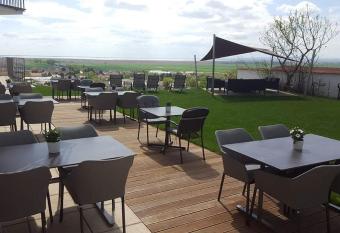 Weingut & G  stehaus zum Seeblick - Familie Sattler has Balcony rooms