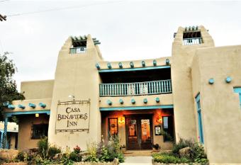 Casa Benavides Inn allows 18 year olds to book a room