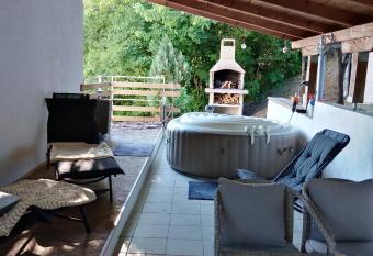 Ple  ivica House has Balcony rooms