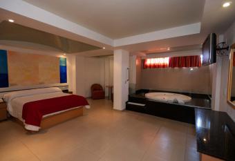 Hotel Borda Cuernavaca has Balcony rooms