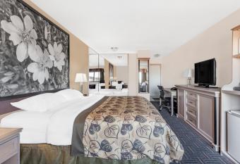 Super 8 by Wyndham Stettler allows 18 year olds to book a room