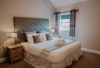 Dunlin allows 18 year olds to book a room