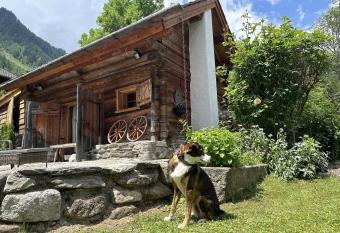 Romantikchalet allows 18 year olds to book a room