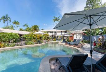 Lychee Tree Holiday Apartments allows 18 year olds to book a room