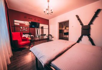 50 Shades of Love allows 18 year olds to book a room