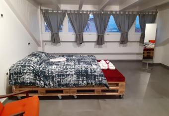 Walter has Balcony rooms