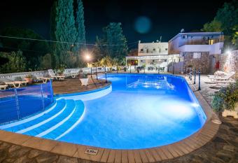 Ilias Studios sevasti has Balcony rooms