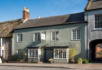 Ammonite Lodge allows 18 year olds to book a room