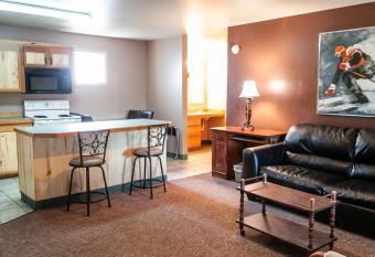 Circle R Motel allows 18 year olds to book a room