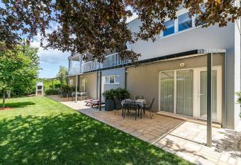 Apartments Dama has Balcony rooms