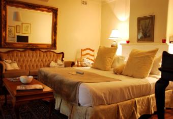 Jacobs Creek Retreat - Barossa Valley allows 18 year olds to book a room