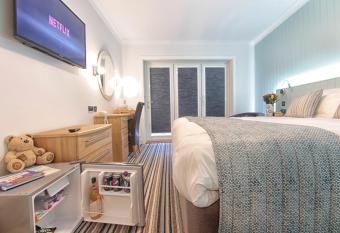 Luccombe Hall Hotel has Balcony rooms