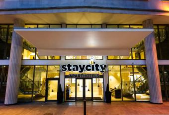 Staycity Aparthotels Liverpool Waterfront allows 18 year olds to book a room