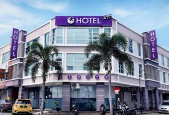 Iris Hotel allows 18 year olds to book a room