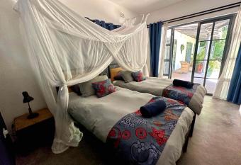 Fawlty Towers Accommodation & Activities has Balcony rooms