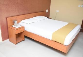 Hotel Surya Residency Majestic has Balcony rooms