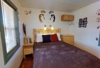 Hot Tub, Kokopelli Kabyn, Cute and Cozy! has Balcony rooms